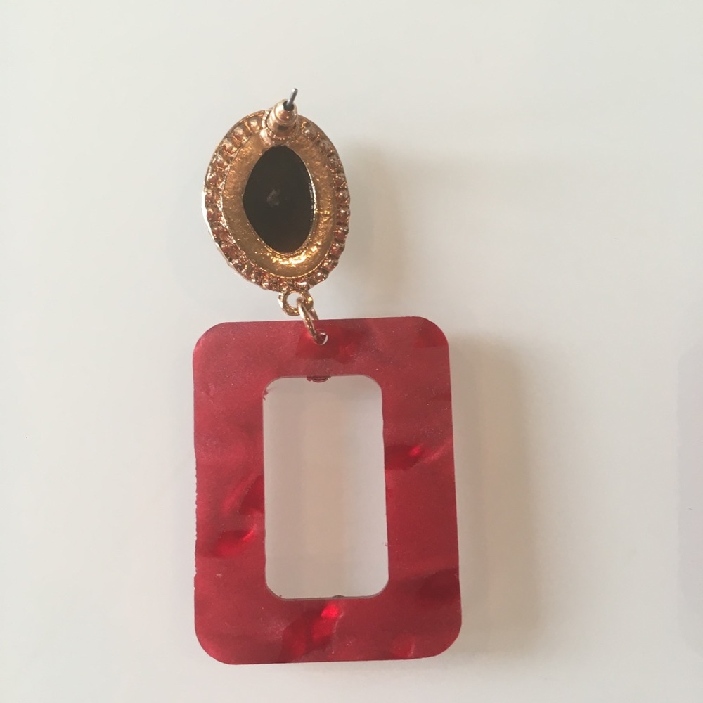 Statement red earrings - Picture 3 of 3